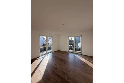 Wohnung zum Mieten in Berlin 2.012,84 € 121.99 m²