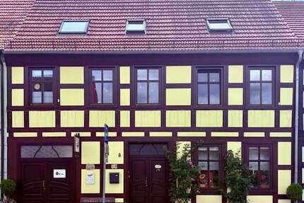 Haus zum Kaufen in Templin 450.000,00 € 260 m²