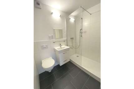 Wohnung zum Mieten in Gera 450,00 € 68.75 m²