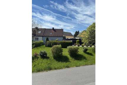 Haus zum Kaufen in Eckersdorf 249.000,00 € 100 m²