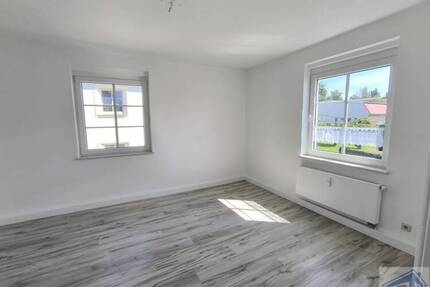Komplett neu sanierte, helle Wohnung wartet auf Sie! - Seifhennersdorf