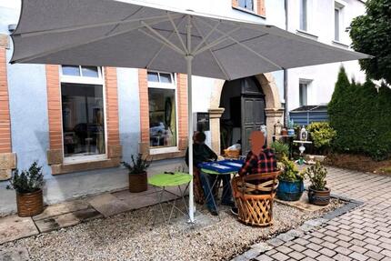 Geschäftshaus mit Wohn-Ausbaufläche in Bad Weißenstadt