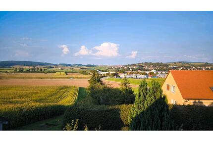 Ferienwohnung Traumblick 1-6 P. (auf Zeit, WG für Referendare) - Treuchtlingen