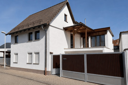 Charmantes Einfamilienhaus mit Terrasse, Garten und viel Potenzial in Sonneborn