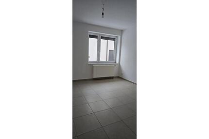 schöne 3. Zimmer Wohnung - 450,00&nbsp;EUR Kaltmiete, ca.&nbsp; 81,70&nbsp;m&sup2; in Mockrehna (PLZ: 04862)