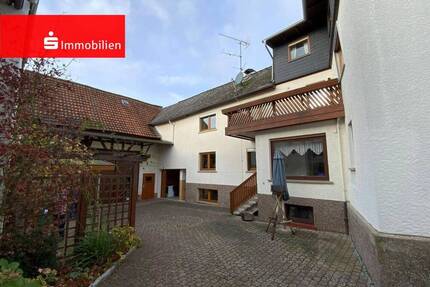 Pure Gemütlichkeit! - 198.500,00&nbsp;EUR Kaufpreis, ca.&nbsp; 183,00&nbsp;m&sup2;&nbsp;Wohnfl&auml;che in Braunfels (PLZ: 35619) Bonbaden