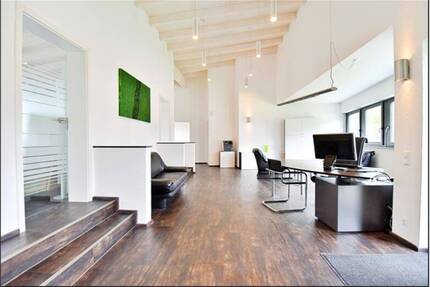Repräsentatives barrierefreies Büro mit Terrasse & ca. 450 m² Grundstück - Biberach an der Riß