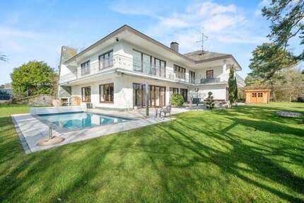 Haus zum Kaufen in Stockach 2.490.000,00 € 525 m²