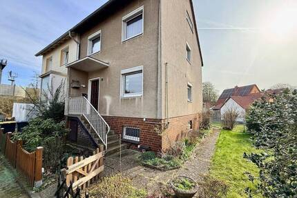 Charmante Doppelhaushälfte mit Garten und idealer Verkehrsanbindung - Langenhagen Alt-Langenhagen