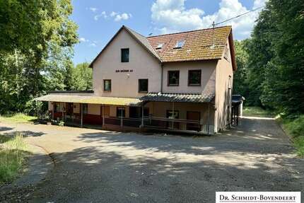 Haus zum Kaufen in Runkel Schadeck 395.000,00 € 472.69 m² - Runkel / Schadeck