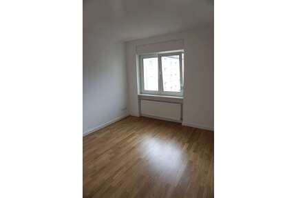 Wohnung zum Mieten in Frankfurt 890,00 € 45 m²