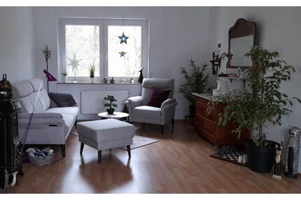 3 Zimmer-Wohnung im OG u. DG: Hell, ruhig, geräumig, renoviert. - Brühl