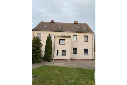 schöne günstige 2 Raumwohnung - 455,00&nbsp;EUR Kaltmiete, ca.&nbsp; 50,00&nbsp;m&sup2; in Bitterfeld-Wolfen (PLZ: 06803) Greppin