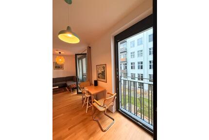 Lichtdurchflutete Neubau-Wohnung in Berlin-Mitte