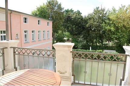 1a-wohnen am Dom, 4-Zi., 1. OG, terrassenartiger Balkon, 2 Bäder, Wohnkü., Hofparkpl., Sonne rund um die Uhr - Brandenburg an der Havel