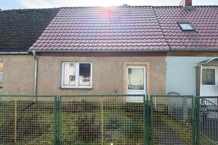 Renovierungsbedürftiges Mittelreihenhaus Provisionsfrei - Anklam