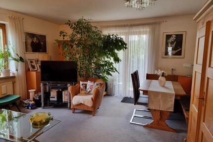 Gartenwohnung mit 2 Zimmern, Terrasse, 100qm Garten und TG-Stellp - Fürstenfeldbruck