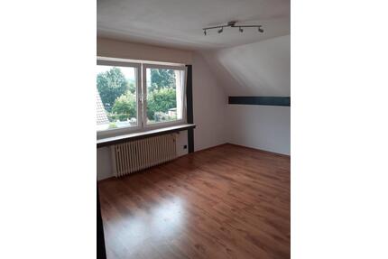 2 Z.45 qm DG Wohnung +12 qm in Langerfeld Nähe Nordbahntrasse - Wuppertal Gemarkung Langerfeld