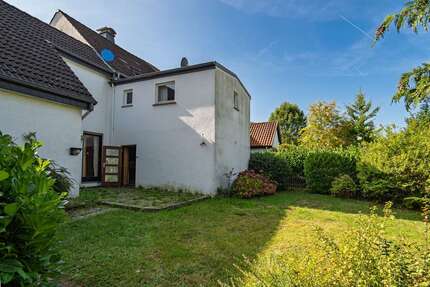 Haus zum Kaufen in Oerlinghausen 329.000,00 € 192.97 m²