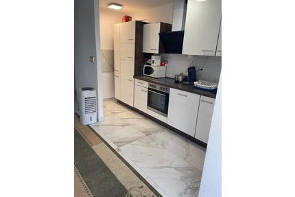 Wohnung in Kempten - 1.500,00&nbsp;EUR Kaltmiete, ca.&nbsp; 85,00&nbsp;m&sup2; in Kempten (Allgäu) (PLZ: 87439) Auf der Halde