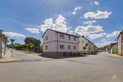 Haus zum Kaufen in Hecklingen 139.000,00 € 317.55 m²