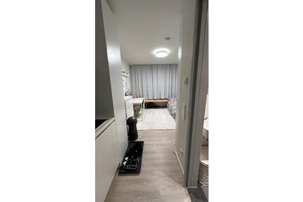 Wohnung zur Untermiete (01.04-01.06) - NUR FRAUEN - Berlin Friedrichshain-Kreuzberg