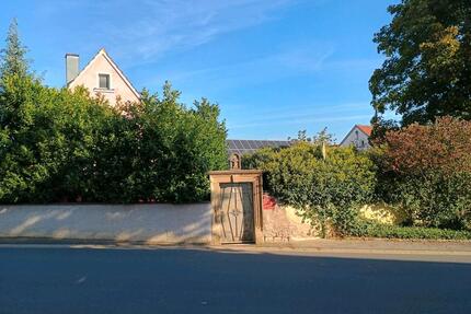 Charmantes Freistehendes Einfamilienhaus mit schönem Garten - Kolitzheim