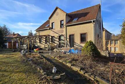 Haus zum Kaufen in Halsbrücke 247.000,00 € 185 m²