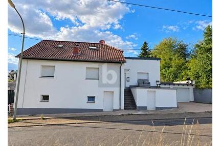 ZUHAUSE ZUM VERLIEBEN VIEL PLATZ, VIEL CHARME - Schmelz