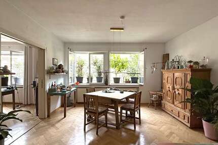 Wohnung zum Kaufen in Stuttgart 349.000,00 € 92 m²