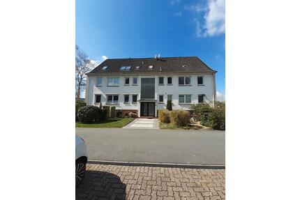 Helle 3-Zimmer- Dachgeschosswohnung in Itzehoe zu vermieten