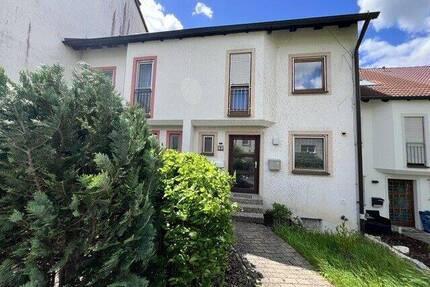 Geräumiges Reihenmittelhaus mit Garage & Garten - kurzfristig beziehbar! - Dietersheim