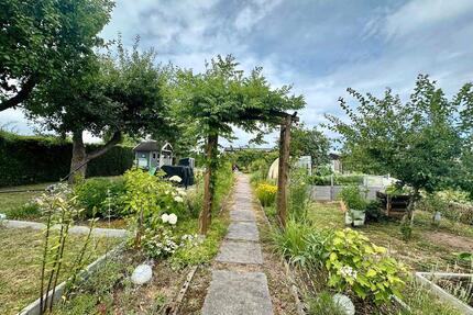 Kleingärten Heiterer Blick - 2.500,00&nbsp;EUR Kaltmiete, ca.&nbsp; 0,00&nbsp;m&sup2; in Chemnitz (PLZ: 09119) Kapellenberg