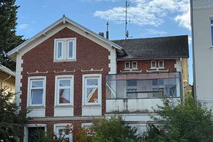 Haus zum Kaufen in Lübeck 435.000,00 € 251.45 m²