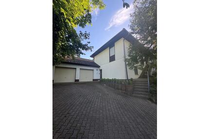 Einfamilienhaus mit großem Grundstück in 74743 Seckach Zimmern