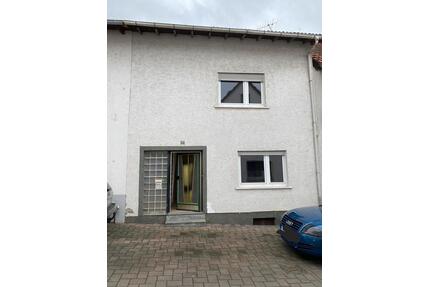 Einfamilienhaus zu vermieten - 900,00&nbsp;EUR Kaltmiete, ca.&nbsp; 90,00&nbsp;m&sup2; in Hadamar (PLZ: 65589)