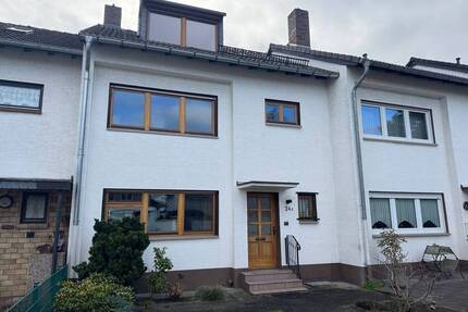 Ranzel - Großzügiges Mittelhaus mit schönem Garten und ruhiger Lage! - Niederkassel