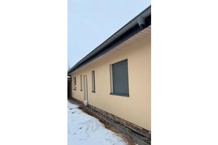 Bungalow mit Luftwärme - 1.100,00&nbsp;EUR Kaltmiete, ca.&nbsp; 105,00&nbsp;m&sup2; in Milower Land (PLZ: 14715)