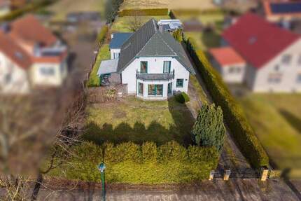 KENSINGTON - EXKLUSIV - Wohnensemble: Einfamilienhaus und Bungalow auf großzügigem Grundstück - Märkisch Linden Werder