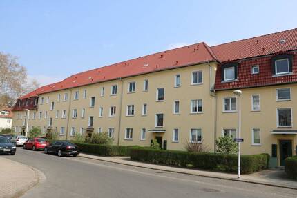 Frisch renovierte 2-Zimmer-Wohnung mit sonnigem Balkon - Dresden Laubegast