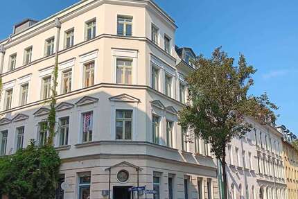 Haus zum Kaufen in Leipzig - Plagwitz 1.900.000,00 € 678 m²