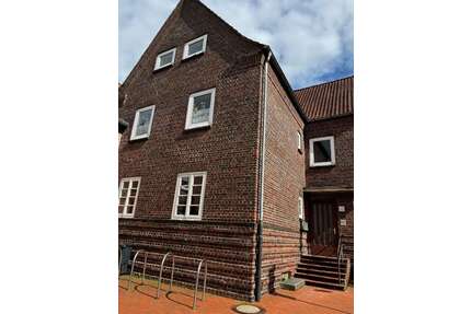 Wohnung zum Mieten in Stade 976,50 € 107.28 m²