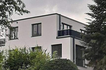 • ATTRAKTIVE Oberwohnung - 1.300,00&nbsp;EUR Kaltmiete, ca.&nbsp; 75,00&nbsp;m&sup2; in Hamburg (PLZ: 21077) Harburg