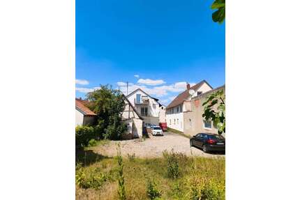 Haus zum Kaufen in Freisbach 548.000,00 € 280 m²