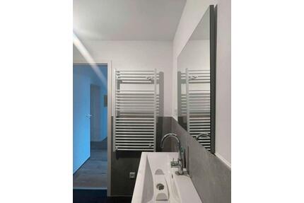 2 Zimmer Wohnung - WG Geeignet - teilmöbliert - Aachen Zentrum -