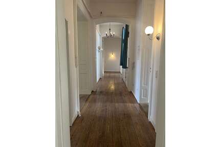 Wohnung zum Mieten in Wiesbaden 2.400,00 € 180 m²