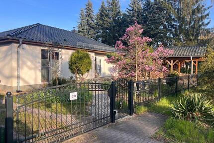 Ein Winkelbungalow zum Wohlfühlen ZUNÄCHST OHNE MAKLER!!! - Neuenhagen bei Berlin