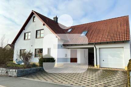 EFH mit Garage und Carport in Höchstadt a.d. Aisch...Wohnen mit Komfort und viel Platz