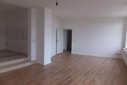 Wohnung zum Mieten in Merseburg 700,00 € 116 m²