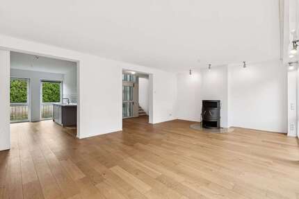 Wohnung zum Kaufen in Düsseldorf - Kaiserswerth 1.695.000,00 € 256 m²